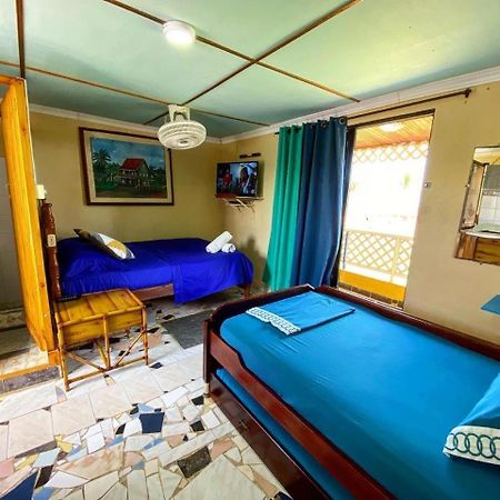 Yellow Moon Guesthouse & Apartments San Andrés Exterior photo