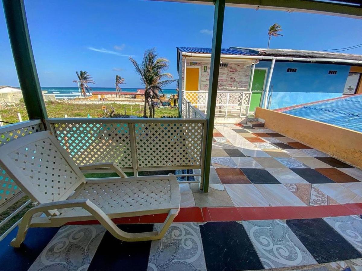 Yellow Moon Guesthouse & Apartments San Andrés Exterior photo