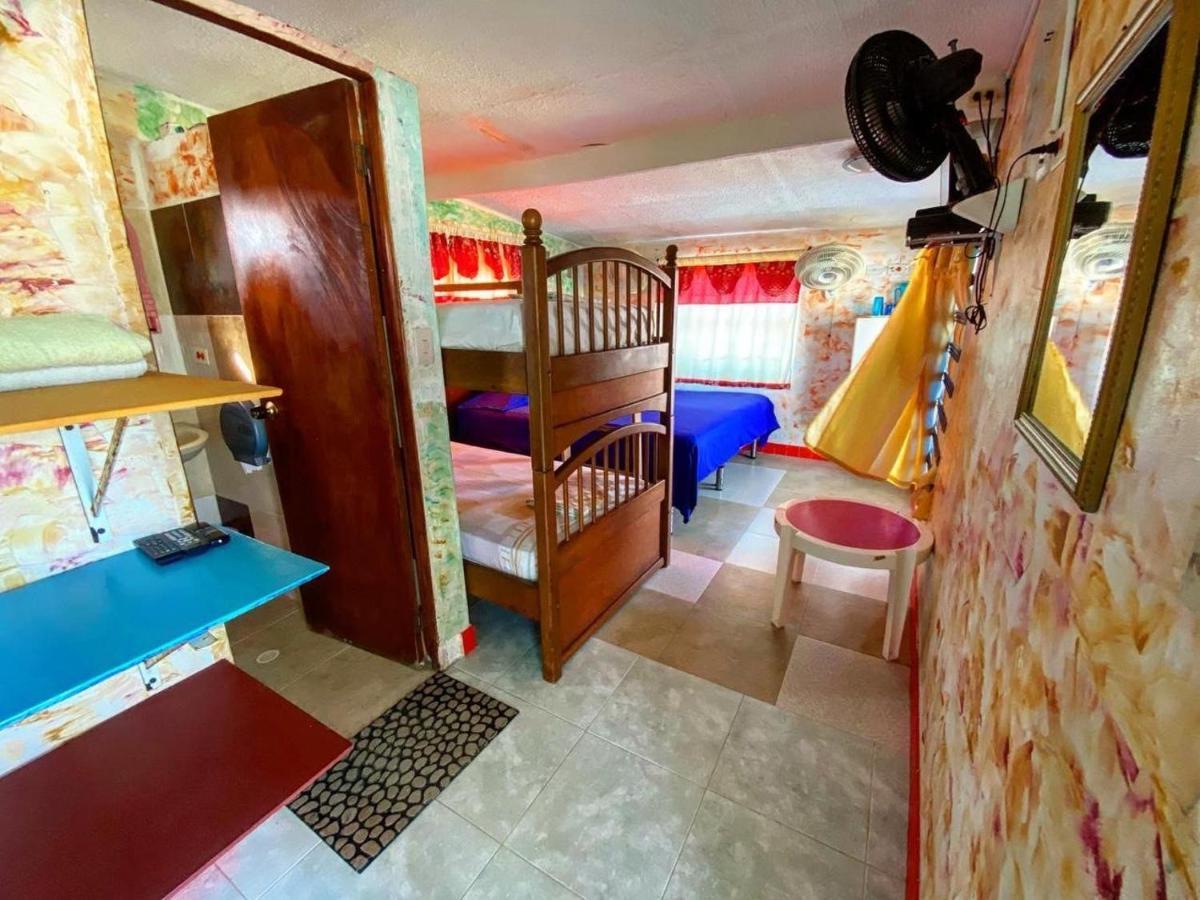 Yellow Moon Guesthouse & Apartments San Andrés Exterior photo